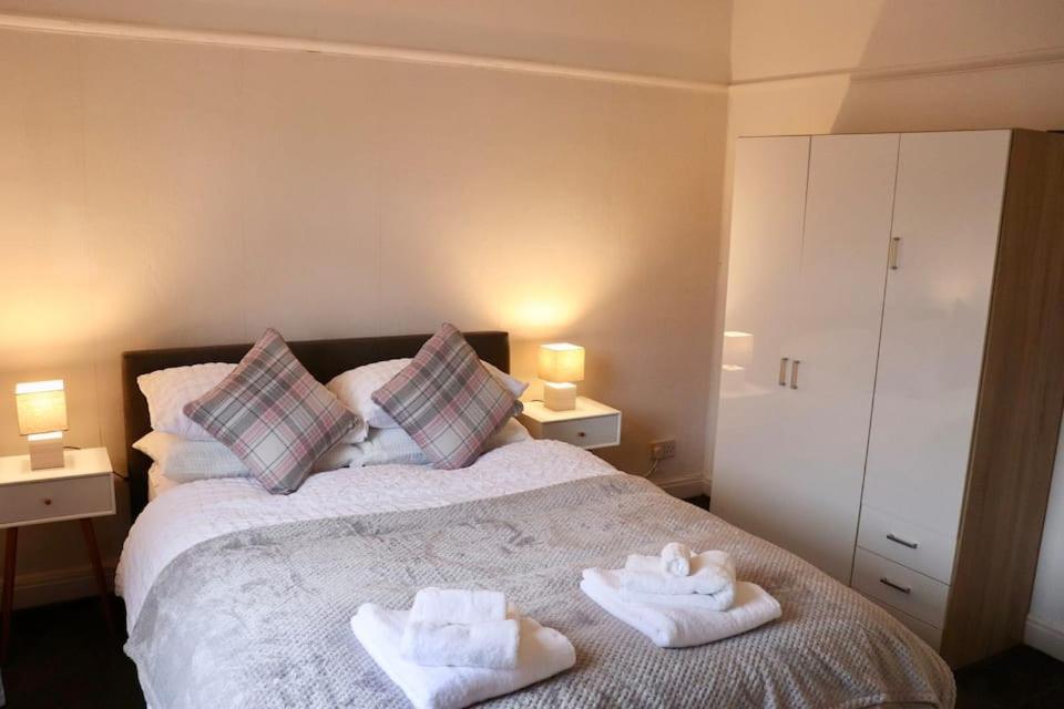 Appartement Entire Family Vacation . Wifi . Free Parking *
