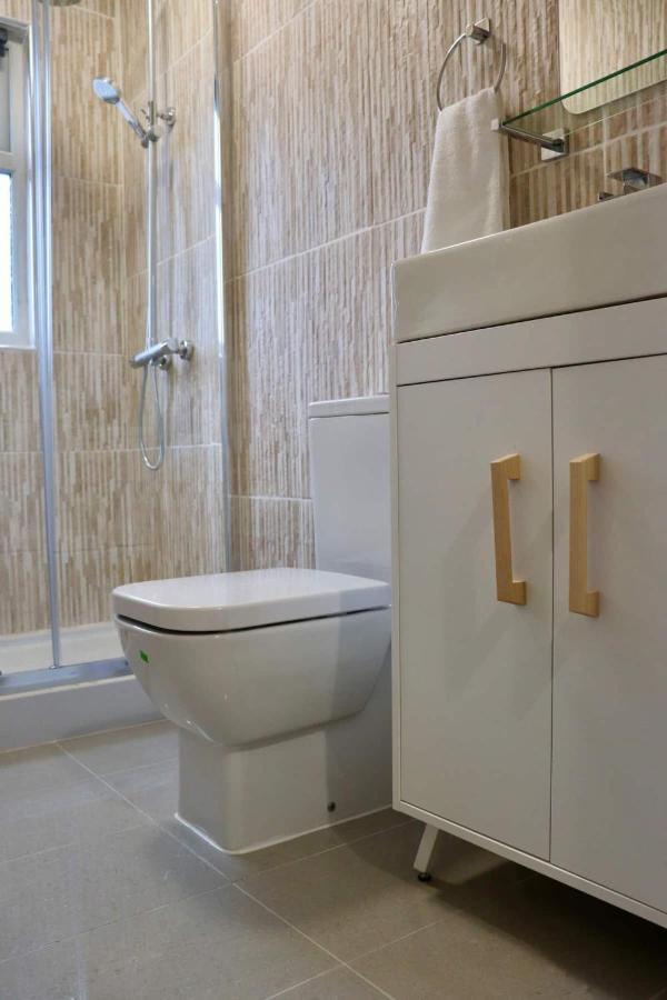 Appartement Entire Family Vacation . Wifi . Free Parking Leeds (West Yorkshire)